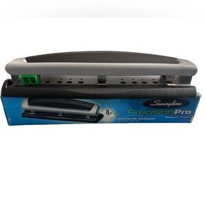 Swingline Precision Pro Desktop Punch